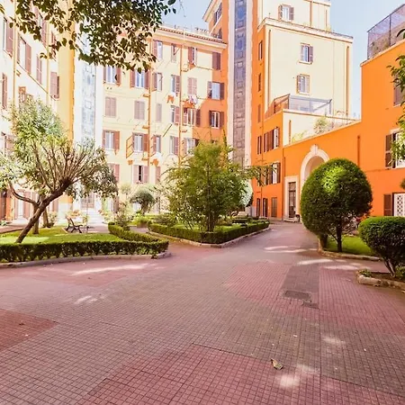 The Great Beauty - 2 Double Bedrooms & 2 Bathrooms-3